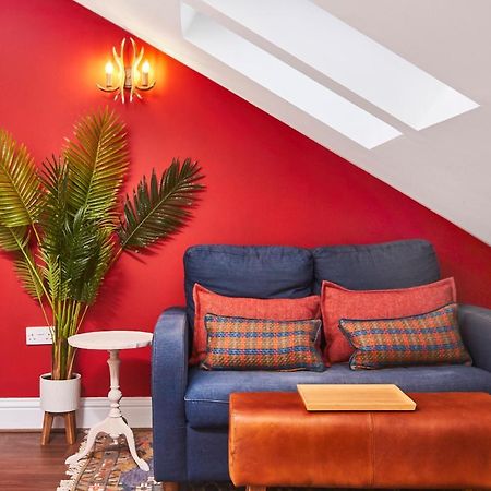 ניוקאסל Beautiful Boutique Apartment For Two מראה חיצוני תמונה